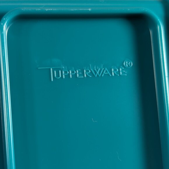 TUPPERWARE Cheese keeper in blue - Picture 7 of 9